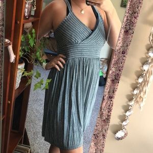 Blue and white arrow pattern dress